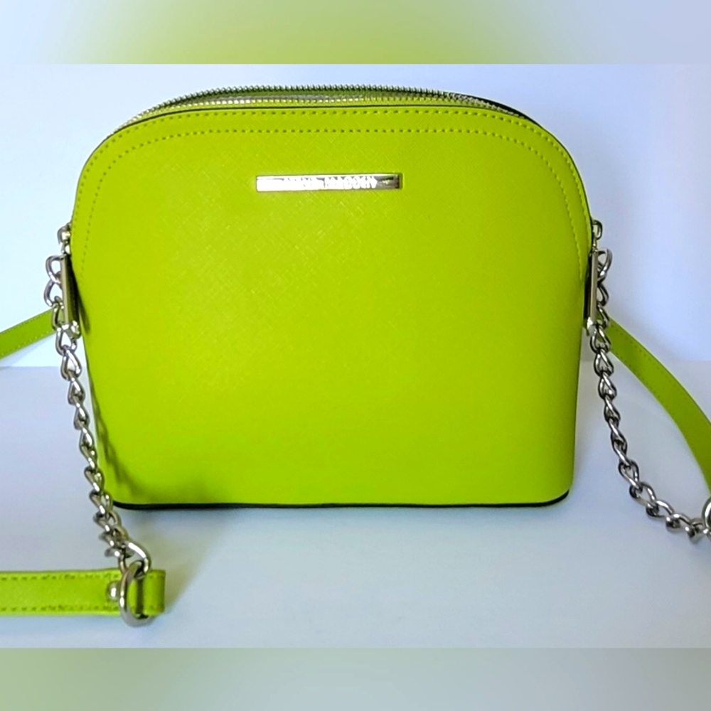 Steve Madden lime green purse. NWOT